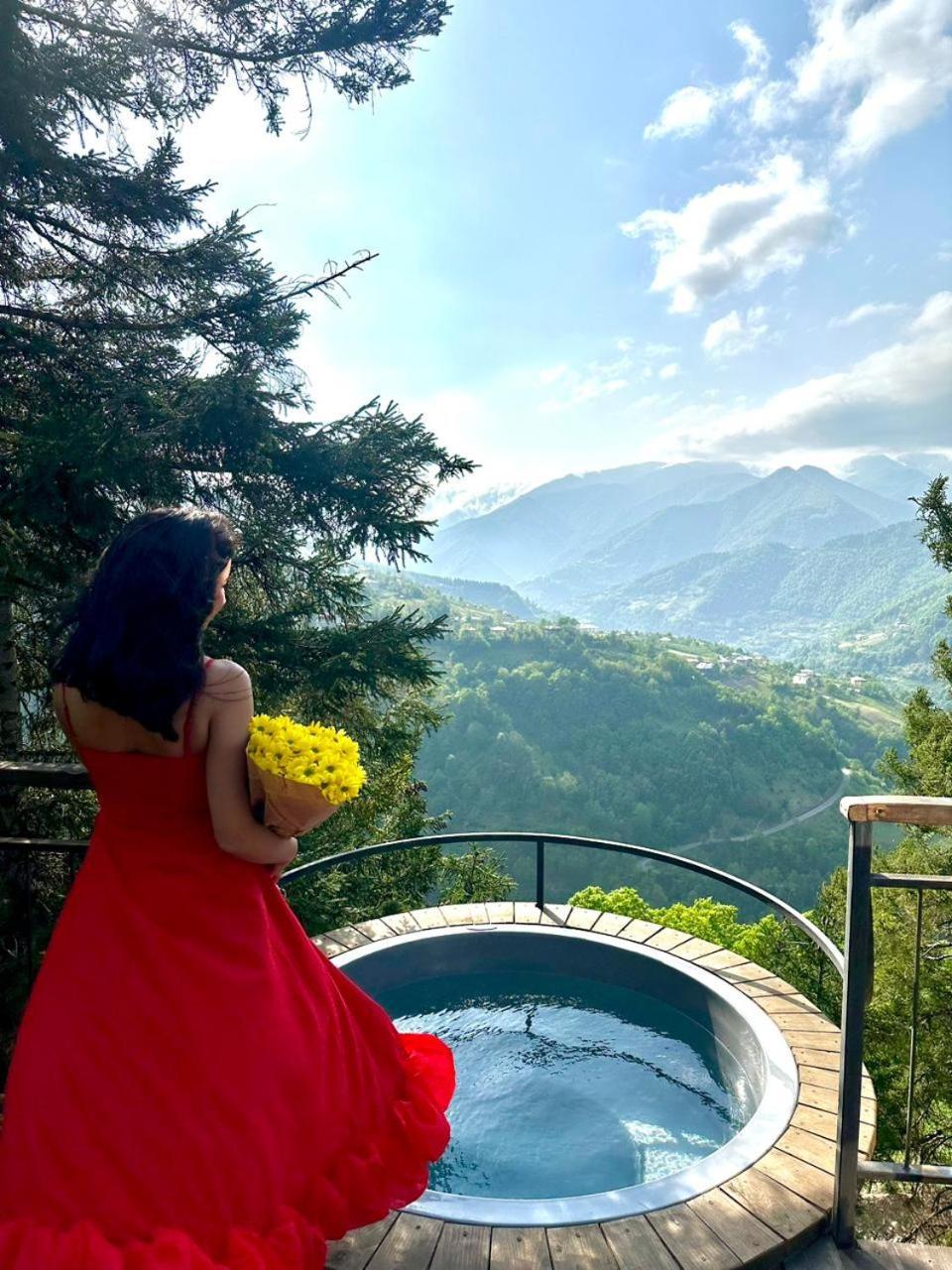 Seri K'eda Buitenkant foto