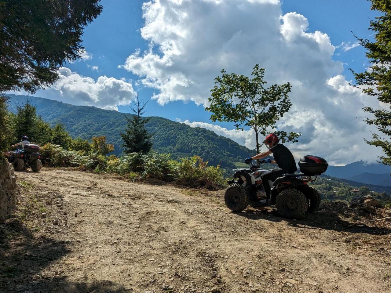 Seri K'eda Buitenkant foto